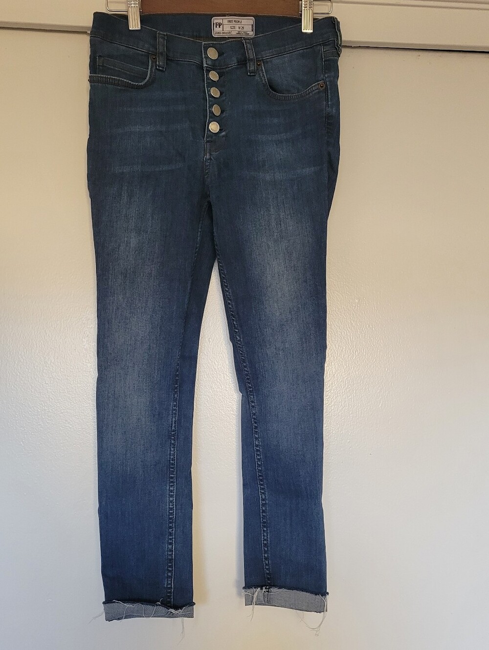 Free People Button Fly Skinny Jeans Women’s 29 Blue Raw Hem Cropped Stretch Jean